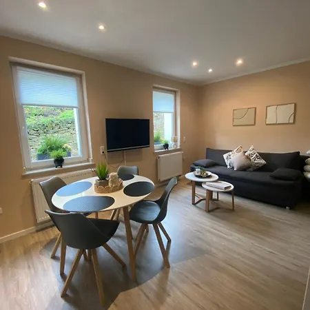 Ambiente Apartment *